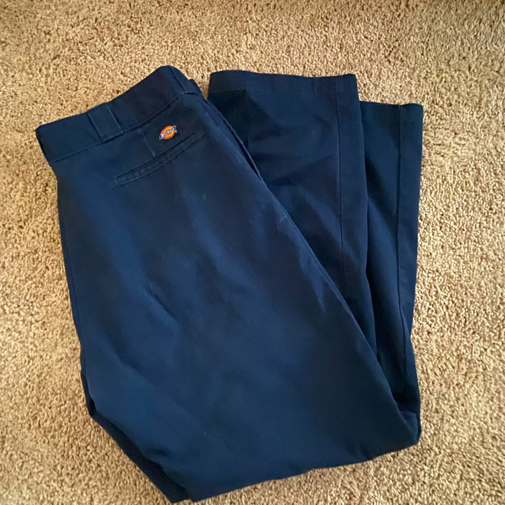 Thrifted these dickies jeans almost brand new.